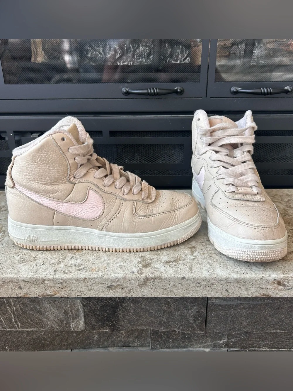 Nike Air Force 1 High Sculpt in “Sanddrift/Neutral Pink”